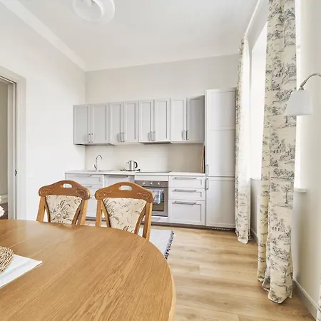 Апартаменти Lovely, View Apartment, Centre